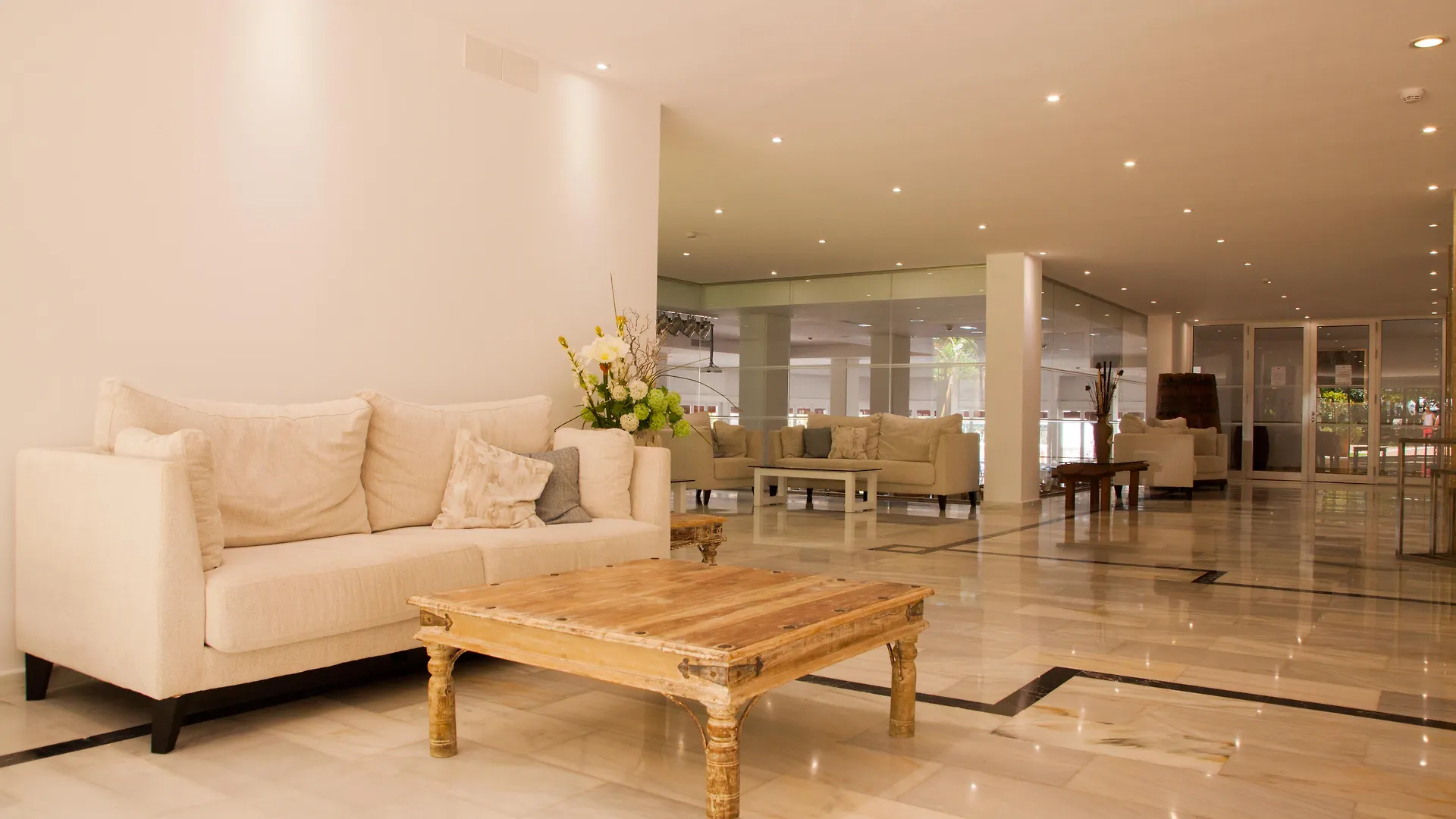 Hotel Globales Maioris Maioris Decima 4*,  Spagna
